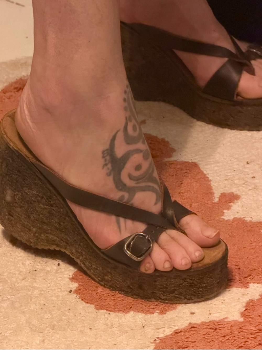 Sbicca brown leather wedge sandals buckle thong beach summer sz 7